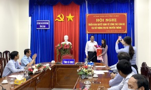 Đồng chí Trần Thị Cẩm Hằng giữ chức vụ Phó Giám đốc Sở Thông tin và Truyền thông tỉnh Cà Mau